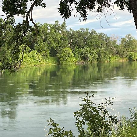 Three Bedroom River Access レディング エクステリア 写真