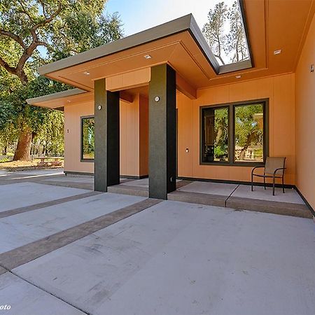 Three Bedroom River Access レディング エクステリア 写真